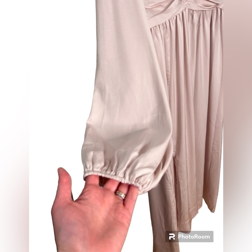 SHEIN curve pale pink mesh deep V balloon sleeve maxi dress size 14 (1XL) - Picture 3 of 6